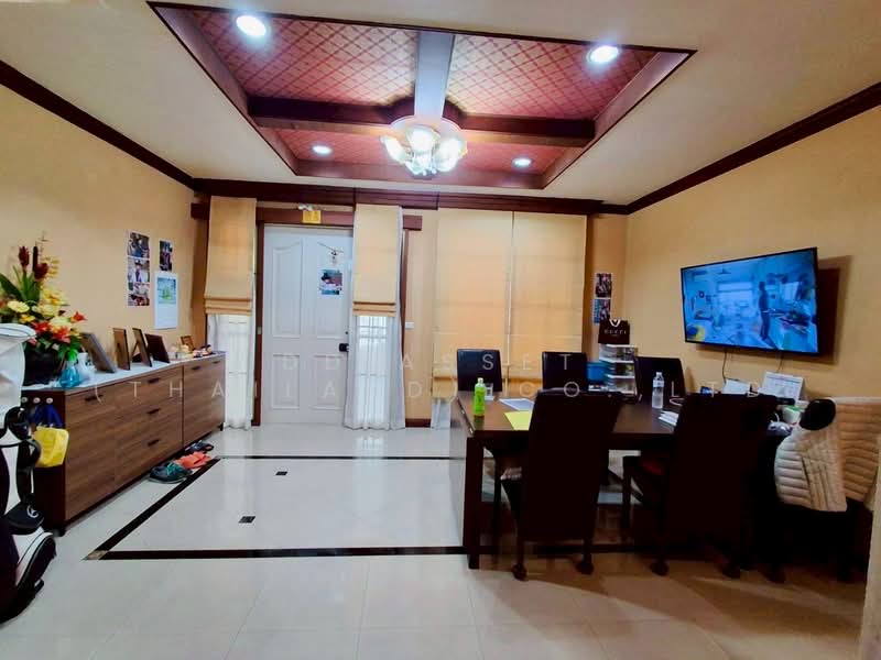 For Sale Baan Klang Muang Srinakarin24 บ้านกลางเมือง เดอะรอยัล โมนาโค ศรีนครินทร์-พัฒนาการ, Bangkok, Suan Luang, Suan Luang, Bangkok, 3 Bedrooms, 80 sqm, Single Detached House For Sale, by DD Asset (Thailand) Co.,Ltd, 500208216 - DDproperty.com