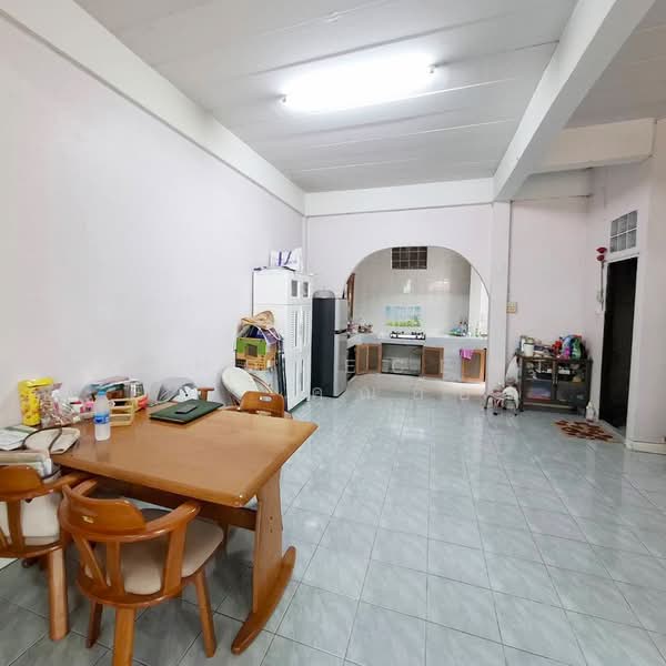 Suan Thong Villa 7 : สวนทอง วิลล่า 7, ปทุมธานี, ถนน ไสวประชาราษฎร์, ลาดสวาย, ลำลูกกา, ปทุมธานี, 144 ตร.ม., ทาวน์เฮ้าส์ ขาย, โดย AJHOMECENTER -คุณอ้อย, 500208298 - DDproperty.com