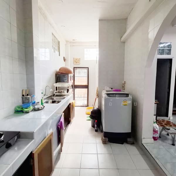 Suan Thong Villa 7 : สวนทอง วิลล่า 7, ปทุมธานี, ถนน ไสวประชาราษฎร์, ลาดสวาย, ลำลูกกา, ปทุมธานี, 144 ตร.ม., ทาวน์เฮ้าส์ ขาย, โดย AJHOMECENTER -คุณอ้อย, 500208298 - DDproperty.com