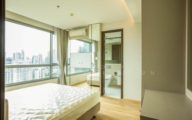 H Sukhumvit 43, Bangkok, 28 Sukhumvit 34 Road, Khlong Tan Nua, Watthana, Bangkok, 3 Bedrooms, 182 sqm, Condo For Rent, by Thanachot Khantigamongun, 500208306 - DDproperty.com