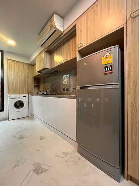 ให้เช่า - ทาวน์เฮ้าส์ให้เช่า – ใกล้เจ็ดยอดพลาซ่า เพียง 5 นาที ค่าเช่า 40,000 บาท / เดือน รหัสทรัพย์ : No.2H128, เชียงใหม่