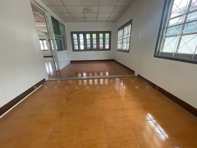 บ้านเดี่ยว 2 ชั้น 76 ตร.ว. หมู่บ้านการเคหะชุมชนท่าทราย ซอยประชาชื่น12 แยก1-2, Bangkok, ถนนประชาชื่น, Thung Song Hong, Lak Si, Bangkok, 5 Bedrooms, 310 sqm, Single Detached House For Sale, by คุณ สุภัตรา พลอยแดง (แพร), 500208359 - DDproperty.com