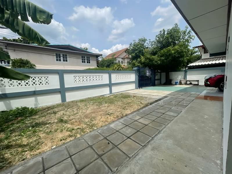 บ้านเดี่ยว 2 ชั้น 76 ตร.ว. หมู่บ้านการเคหะชุมชนท่าทราย ซอยประชาชื่น12 แยก1-2, กรุงเทพ, ถนนประชาชื่น, ทุ่งสองห้อง, หลักสี่, กรุงเทพ, 310 ตร.ม., บ้านเดี่ยว ขาย, โดย คุณ สุภัตรา พลอยแดง (แพร), 500208359 - DDproperty.com