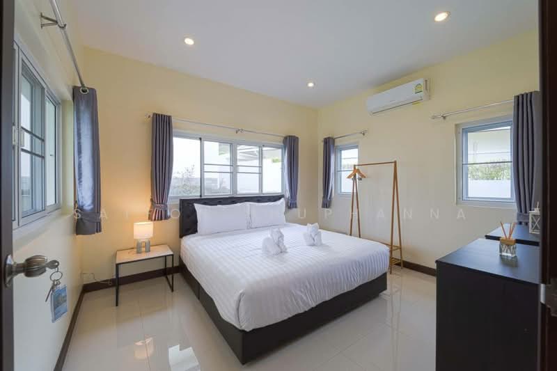 Emerald Scenery, Prachuap Khiri Khan, 300 Moo 9 Soi Hua Na 21, Thap Tai, Hua Hin, Prachuap Khiri Khan, 5 Bedrooms, 236 sqm, Villa For Rent, by Saifon Phuphanna, 500208373 - DDproperty.com