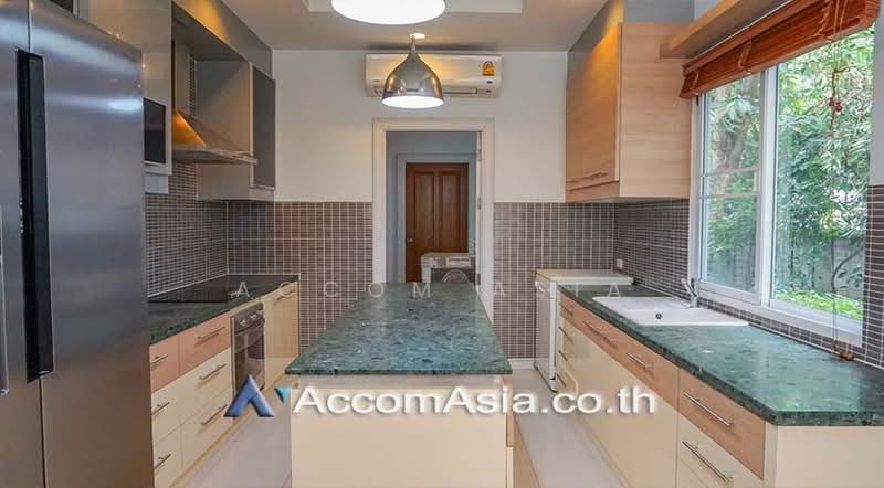 Private Swimming Pool, Pet friendly 4 Bedrooms House for Rent in Sukhumvit, Bangkok near BTS Thong L, Bangkok, Khlong Tan Nua, Watthana, Bangkok, 4 Bedrooms, 450 sqm, Single Detached House For Rent, by Accom Asia, 500208421 - DDproperty.com