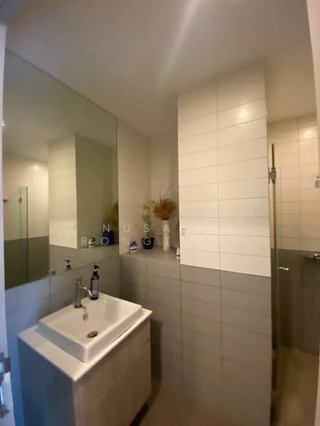 IDEO MOBI Sukhumvit 81, Bangkok, 2097 Sukhumvit Road, Bang Chak, Phra Khanong, Bangkok, 2 Bedrooms, 63 sqm, Condo For Rent, by Nusara Rongtran, 500208460 - DDproperty.com