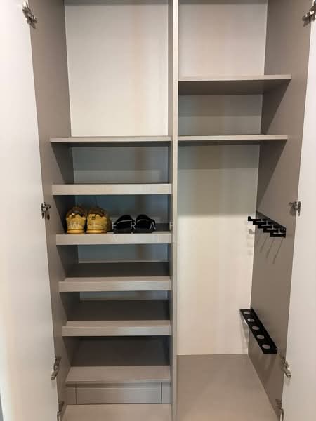 The Room BTS Wongwianyai, Bangkok, 44 KrungThonBuri Road, Khlong Ton Sai, Khlong San, Bangkok, 2 Bedrooms, 92 sqm, Condo For Rent, by Weerapong Wanlo, 500208481 - DDproperty.com