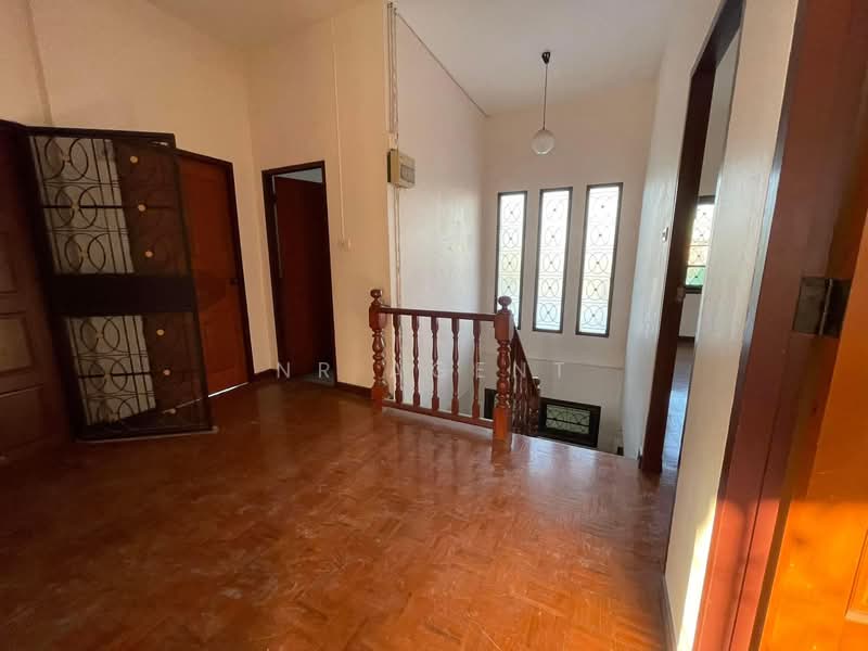 Baan Bua Thong Keha, Nonthaburi, Bang Kruai - Bangkok Road, Bang Bua Thong, Bang Bua Thong, Nonthaburi, 5 Bedrooms, 300 sqm, Single Detached House For Sale, by NR AGENT, 500208485 - DDproperty.com