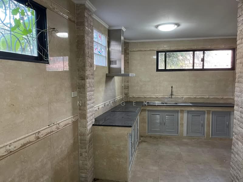 Baan Bua Thong Keha, Nonthaburi, Bang Kruai - Bangkok Road, Bang Bua Thong, Bang Bua Thong, Nonthaburi, 5 Bedrooms, 300 sqm, Single Detached House For Sale, by NR AGENT, 500208485 - DDproperty.com