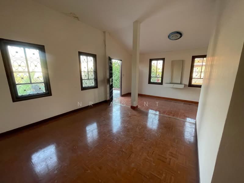 Baan Bua Thong Keha, Nonthaburi, Bang Kruai - Bangkok Road, Bang Bua Thong, Bang Bua Thong, Nonthaburi, 5 Bedrooms, 300 sqm, Single Detached House For Sale, by NR AGENT, 500208485 - DDproperty.com