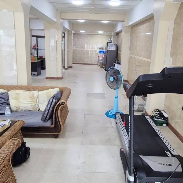 For Sale - ตึก3ชั้น 2คูหา 30.3ตรว. ซ.ราชวิถี7 (ซ.วัฒนโยธิน), Bangkok