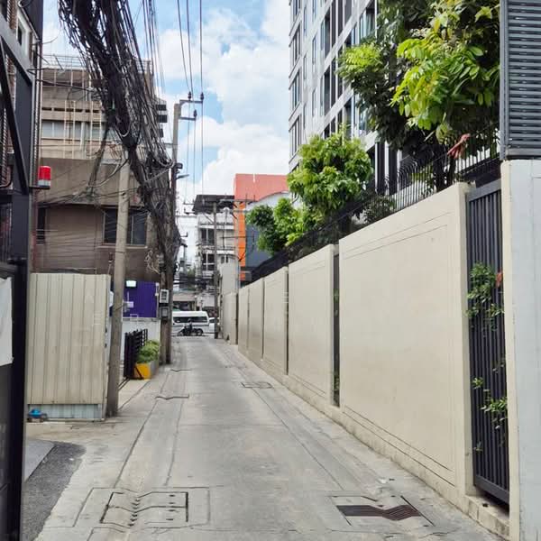 ขาย - ตึก3ชั้น 2คูหา 30.3ตรว. ซ.ราชวิถี7 (ซ.วัฒนโยธิน), กรุงเทพ