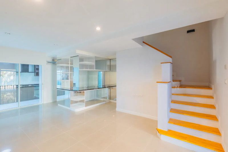 ขาย - The Metro Rama 9 : เดอะ เมทโทร พระราม 9, กรุงเทพ