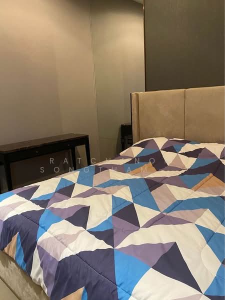 The Esse at Singha Complex, Bangkok, 1788 New Petchaburi Rd, Khlongtoei Nua, Watthana, Bangkok, 1 Bedroom, 48 sqm, Condo For Rent, by Ratchanon Songthammakul, 500208535 - DDproperty.com