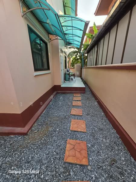 Fully furnished detached house for sale at Fueng Suk 4, Bang Bua Thong, Nonthaburi, กาญจนาภิเษก, Lam Pho, Bang Bua Thong, Nonthaburi, 3 Bedrooms, 185 sqm, Single Detached House For Sale, by Wanlapa Charoonthum, 500208576 - DDproperty.com