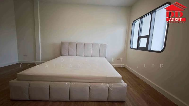 ให้เช่า ทาวน์เฮาส์ 2 ชั้น โชคชัย 4 ซอย 55 รีโนเวทใหม่ เฟอร์นิเจอร์ครบ พร้อมอยู่, กรุงเทพ, ลาดพร้าว, ลาดพร้าว, กรุงเทพ, 120 ตร.ม., ทาวน์เฮ้าส์ ให้เช่า, โดย DD Asset (Thailand) Co.,Ltd, 500208622 - DDproperty.com