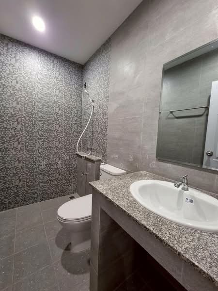 ให้เช่า - บ้านเช่าใกล้รถไฟฟ้า ให้เช่าบ้านหทัยราษฎร์ ซอย4 บ้านเดี่ยว 51ตรว. 5นอน 3น้ำ รับจดทะเบียนบริษัทได้, กรุงเทพ