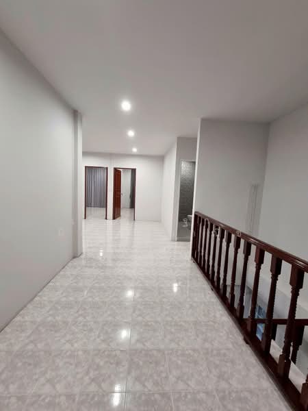 ให้เช่า - บ้านเช่าใกล้รถไฟฟ้า ให้เช่าบ้านหทัยราษฎร์ ซอย4 บ้านเดี่ยว 51ตรว. 5นอน 3น้ำ รับจดทะเบียนบริษัทได้, กรุงเทพ