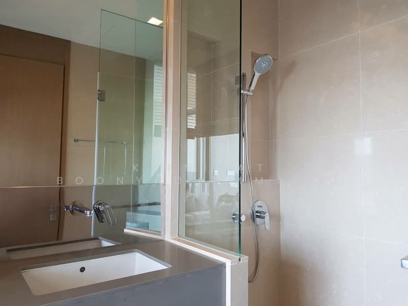 The Esse Asoke, Bangkok, 333 Soi Sukhumvit 21, Sukhumvit Road, Khlongtoei Nua, Watthana, Bangkok, 1 Bedroom, 51 sqm, Condo For Sale, by Kitnipat Boonyadhammakul, 500208701 - DDproperty.com