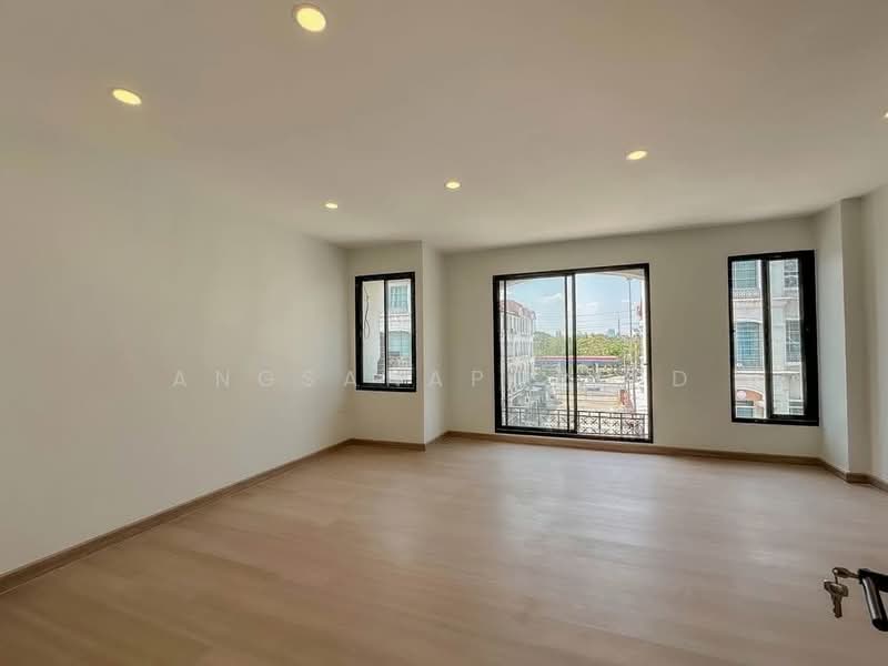 Baan Klang Muang Rama 9 - Ladprao, Bangkok, Soi Ladprao 88, Wang Thonglang, Wang Thonglang, Bangkok, 4 Bedrooms, 260 sqm, Townhouse For Sale, by Angsanaporn D, 500208704 - DDproperty.com