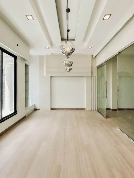 Baan Klang Muang Rama 9 - Ladprao, Bangkok, Soi Ladprao 88, Wang Thonglang, Wang Thonglang, Bangkok, 4 Bedrooms, 260 sqm, Townhouse For Sale, by Angsanaporn D, 500208704 - DDproperty.com