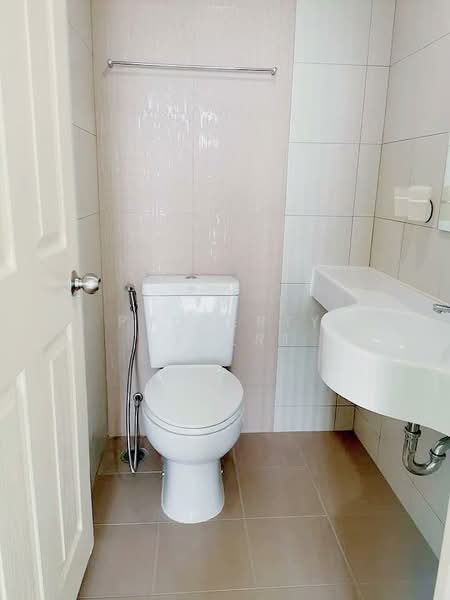 Lumpini Ville Latphrao-Chokchai 4, Bangkok, Soi Ladprao 51, Ladprao Road, Saphan Song, Wang Thonglang, Bangkok, 1 Bedroom, 30 sqm, Condo For Sale, by Property Expert, 500208747 - DDproperty.com