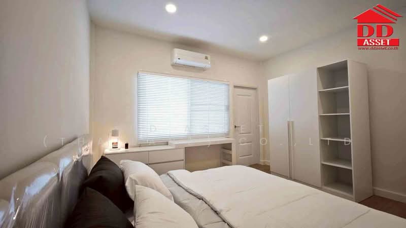 ให้เช่า ทาวน์เฮ้าส์ 2 ชั้น รีโนเวทใหม่ โชคชัย 4 ซอย 38 หลังมุม Fully Furnished ลาดพร้าว, กรุงเทพ, ลาดพร้าว, ลาดพร้าว, กรุงเทพ, 95 ตร.ม., ทาวน์เฮ้าส์ ให้เช่า, โดย DD Asset (Thailand) Co.,Ltd, 500208749 - DDproperty.com