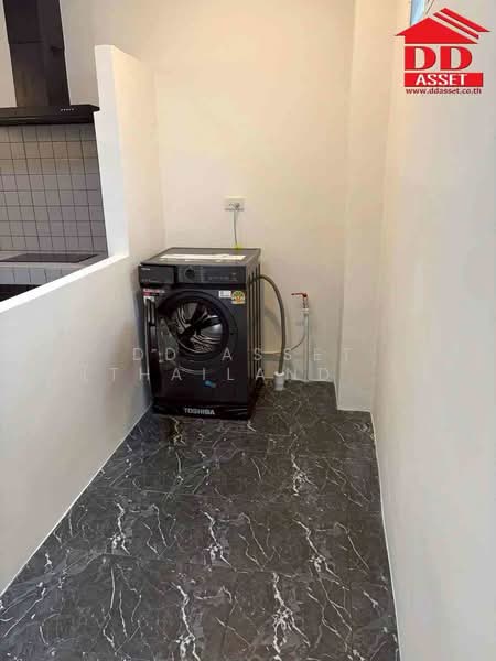 ให้เช่า ทาวน์เฮ้าส์ 2 ชั้น รีโนเวทใหม่ โชคชัย 4 ซอย 38 หลังมุม Fully Furnished ลาดพร้าว, Bangkok, Lat Phrao, Lat Phrao, Bangkok, 2 Bedrooms, 95 sqm, Townhouse For Rent, by DD Asset (Thailand) Co.,Ltd, 500208749 - DDproperty.com