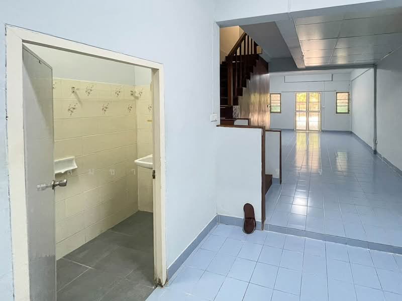 Flowery Home ปากเกร็ด, Nonthaburi, ติวานนท์, Ban Mai, Pak Kret, Nonthaburi, 2 Bedrooms, 110 sqm, Townhouse For Rent, by Somchai Ruechajirakit, 500208790 - DDproperty.com