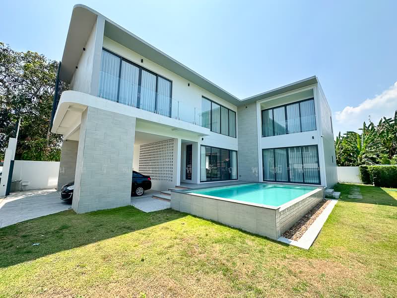 New Modern 4 Bed Pool Villa in Sai San for Sale, Chiang Mai, San Phra Net, San Sai, Chiang Mai, 4 Bedrooms, 473 sqm, Villa For Sale, by Nunthawat Hiranputtipat, 500208825 - DDproperty.com