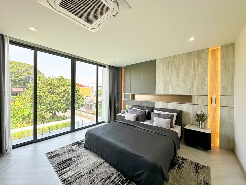 New Modern 4 Bed Pool Villa in Sai San for Sale, Chiang Mai, San Phra Net, San Sai, Chiang Mai, 4 Bedrooms, 473 sqm, Villa For Sale, by Nunthawat Hiranputtipat, 500208825 - DDproperty.com