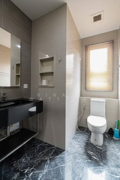 The Edge Sukhumvit 23, Bangkok, 6 Soi Sukhumvit 23, Khlongtoei Nua, Watthana, Bangkok, 1 Bedroom, 43 sqm, Condo For Rent, by Vinai  Wattana, 500208833 - DDproperty.com