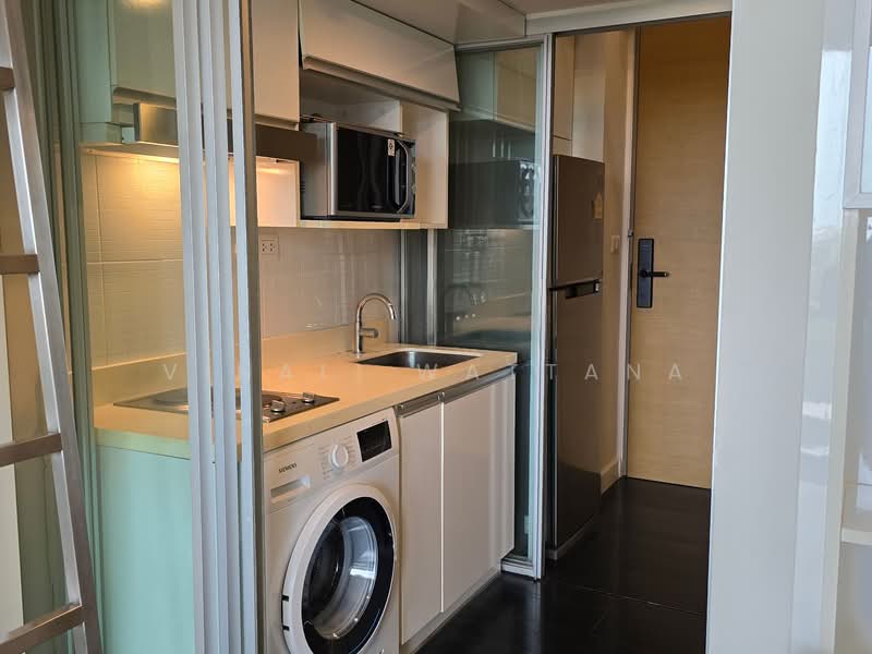 IDEO Morph 38, Bangkok, 88 Sukhumvit Road, Phra Kanong, Khlong Toei, Bangkok, 1 Bedroom, 33 sqm, Condo For Sale, by Vinai  Wattana, 500208850 - DDproperty.com