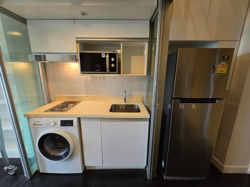 IDEO Morph 38, Bangkok, 88 Sukhumvit Road, Phra Kanong, Khlong Toei, Bangkok, 1 Bedroom, 33 sqm, Condo For Sale, by Vinai  Wattana, 500208850 - DDproperty.com