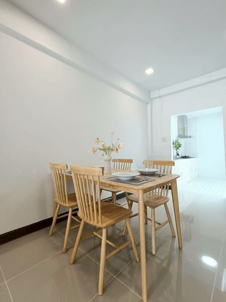 Baan Manorom 4 Leab Klong 2 : บ้านมโนรมย์ 4 เลียบคลองสอง, กรุงเทพ, ซอย เลียบคลองสอง 19, สามวาตะวันตก, คลองสามวา, กรุงเทพ, 80 ตร.ม., ทาวน์เฮ้าส์ ขาย, โดย นภัสศรณ์ วงศ์สินไทยกร (นันท์), 500208858 - DDproperty.com