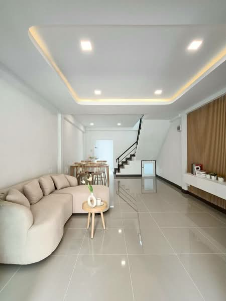 Baan Manorom 4 Leab Klong 2 : บ้านมโนรมย์ 4 เลียบคลองสอง, กรุงเทพ, ซอย เลียบคลองสอง 19, สามวาตะวันตก, คลองสามวา, กรุงเทพ, 80 ตร.ม., ทาวน์เฮ้าส์ ขาย, โดย นภัสศรณ์ วงศ์สินไทยกร (นันท์), 500208858 - DDproperty.com