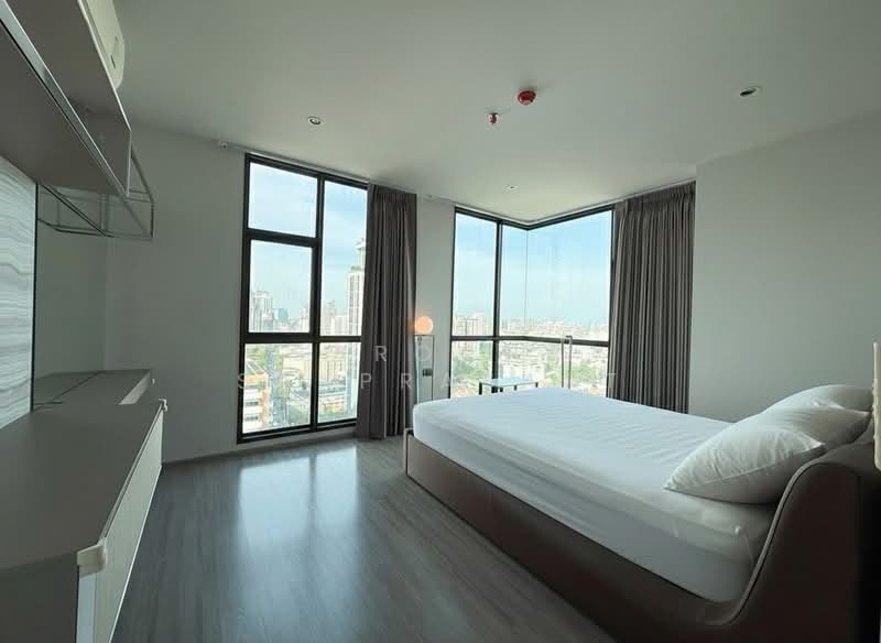 Rhythm Ekkamai, Bangkok, 11 Soi Sukhumvit 63, Khlongtoei Nua, Watthana, Bangkok, 2 Bedrooms, 70 sqm, Condo For Rent, by Sarocha Sakprasart, 500208862 - DDproperty.com