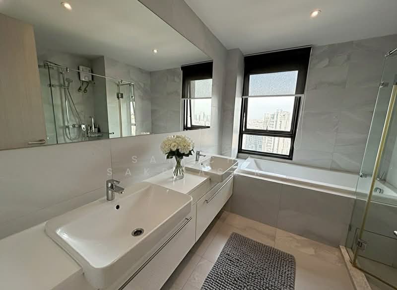 Rhythm Ekkamai, Bangkok, 11 Soi Sukhumvit 63, Khlongtoei Nua, Watthana, Bangkok, 2 Bedrooms, 70 sqm, Condo For Rent, by Sarocha Sakprasart, 500208862 - DDproperty.com