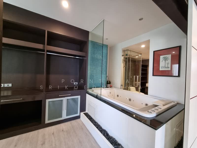 Las Colinas, Bangkok, Sukhumvit 21 Road, Khlongtoei Nua, Watthana, Bangkok, 1 Bedroom, 141 sqm, Condo For Rent, by Porntiwa Srikoedmeesak, 500208883 - DDproperty.com