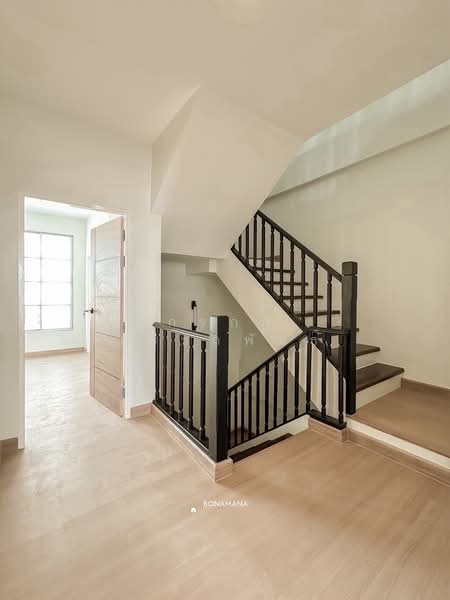 บ้านกลางเมือง พระราม 9 - ลาดพร้าว, Bangkok, ประดิษฐ์มนูธรรม, Wang Thonglang, Wang Thonglang, Bangkok, 4 Bedrooms, 260 sqm, Townhouse For Sale, by Korakot Atapan, 500208920 - DDproperty.com