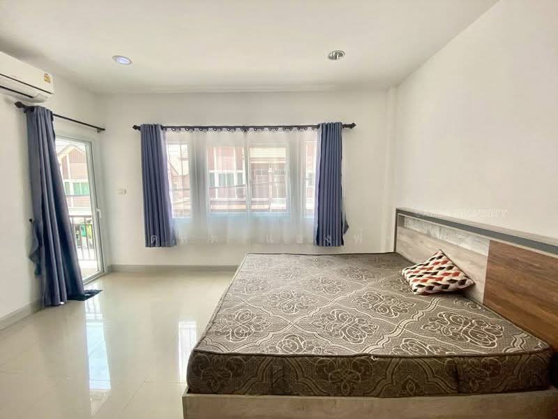 ให้เช่า - ให้เช่าทาวน์โฮม ม.เซนสิริสปอร์ต แหลมฉบัง ศรีราชา, ชลบุรี