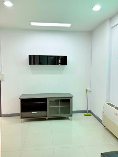 ไม่พบโครงการ, Bangkok, กัลปพฤกษ์ กาญจนาภิเษก, Bang Khae, Bang Khae, Bangkok, 3 Bedrooms, 300 sqm, Townhouse For Rent, by ณัฐพงศ์ สุนทรอรุณ, 500208970 - DDproperty.com