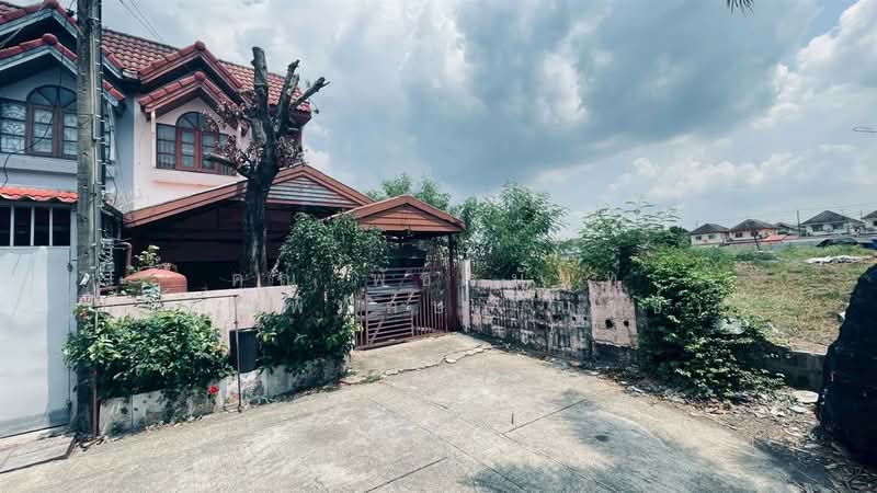 Petchpailin Phraya Suren 35 : เพชรไพลิน พระยาสุเรนทร์ 35, กรุงเทพ, บางชัน, คลองสามวา, กรุงเทพ, 120 ตร.ม., ทาวน์เฮ้าส์ ขาย, โดย คุณ พัชรนันท์ พรมพิทักษ์ (นัจข์), 500209016 - DDproperty.com