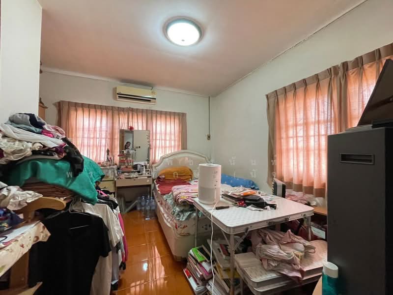 Petchpailin Phraya Suren 35, Bangkok, Bang Chun, Khlong Sam Wa, Bangkok, 2 Bedrooms, 120 sqm, Townhouse For Sale, by คุณ พัชรนันท์ พรมพิทักษ์ (นัจข์), 500209016 - DDproperty.com