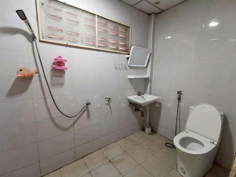 ทาวน์เฮ้าส์ 2 ชั้น 40 ตร.ว. หมู่บ้านไวท์เฮ้าส์ คลองหลวง ซอยคลองหลวง17/9, Pathum Thani, ถนนรังสิต-นครนายก, Khlong Nung, Khlong Luang, Pathum Thani, 2 Bedrooms, 130 sqm, Townhouse For Sale, by คุณ พรรณทิพา แก้วศรีพจน์ (แยม), 500209030 - DDproperty.com