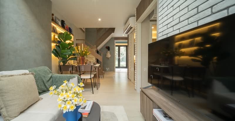 Noble Nue Cross Khu Khot, Pathum Thani, Khu Khot, Lam Luk Ka, Pathum Thani, 2 Bedrooms, 58 sqm, Condo For Sale, by ศรินทร์ลดา ชลพฤกษา, 500209033 - DDproperty.com