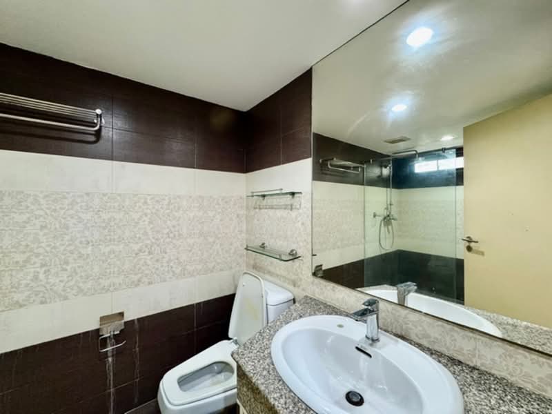 Fairview Tower, Bangkok, 40 Soi Sukhumvit 18, Khlong Toei, Khlong Toei, Bangkok, 3 Bedrooms, 257 sqm, Condo For Sale, by Bangkok Residential, 500209037 - DDproperty.com