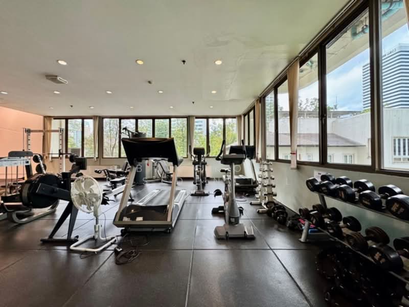 Fairview Tower, Bangkok, 40 Soi Sukhumvit 18, Khlong Toei, Khlong Toei, Bangkok, 3 Bedrooms, 257 sqm, Condo For Sale, by Bangkok Residential, 500209037 - DDproperty.com