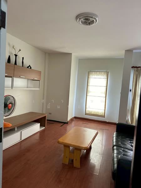 หมู่บ้านสวนราชา, Bangkok, Hua Mak, Bang Kapi, Bangkok, 5 Bedrooms, 300 sqm, Townhouse For Rent, by เสาวลักษณ์ มิ้มทอง, 500209059 - DDproperty.com