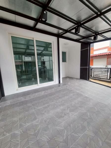 ขายบ้านทาวน์โฮม หมู่บ้านกัสโต้ พระราม 2 บรรยากาศเงียบสงบ เพื่อนบ้านน่ารักและปลอดภัยสูง 24 ชม., กรุงเทพ, ท่าข้าม, บางขุนเทียน, กรุงเทพ, 120 ตร.ม., ทาวน์เฮ้าส์ ขาย, โดย Apaporn Muanthorani, 500209079 - DDproperty.com